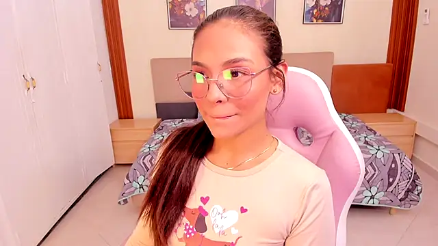 amira cute2 online show from 21, 9, 2025