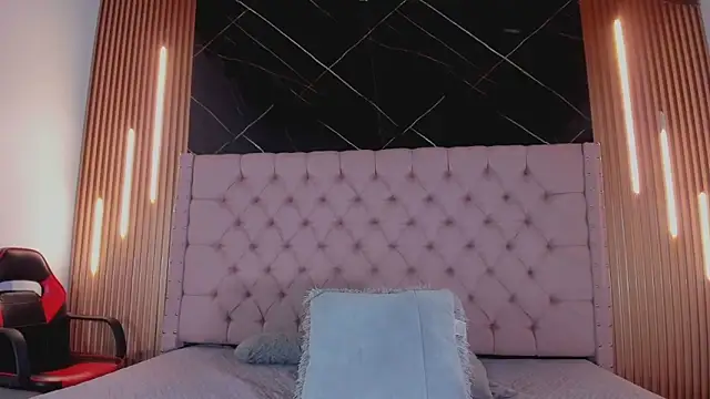 AinaPink online show from 18, 9, 2025