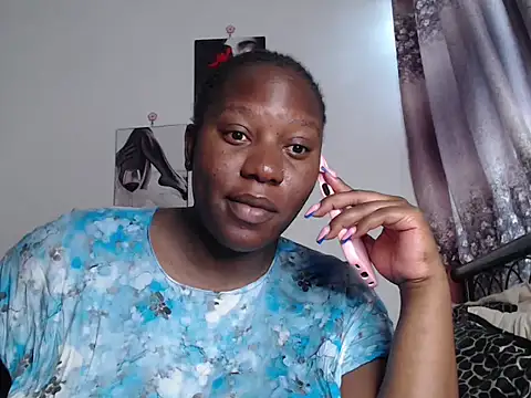 Whimsicalwillow online show from 13, 11, 2025