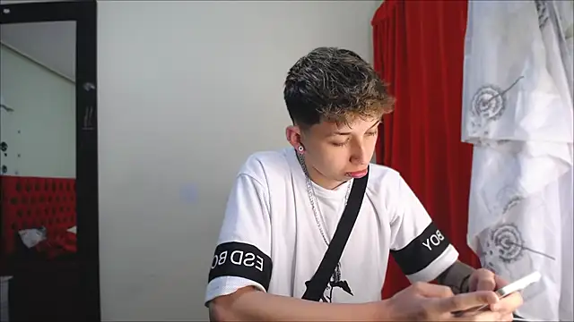 Snapshot of _Thomas_hot_ chatting on 7, 1, 2025 Thomas hot online show from 7, 1, 2025