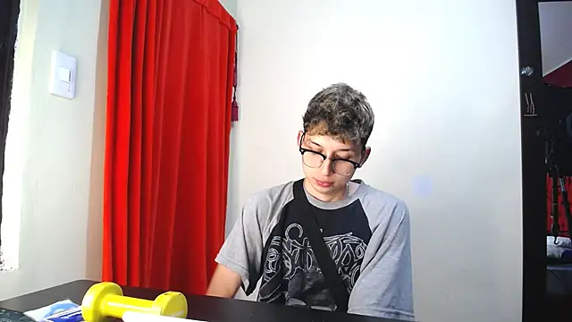 Snapshot of _Thomas_hot_ chatting on 28, 1, 2025 Thomas hot online show from 28, 1, 2025