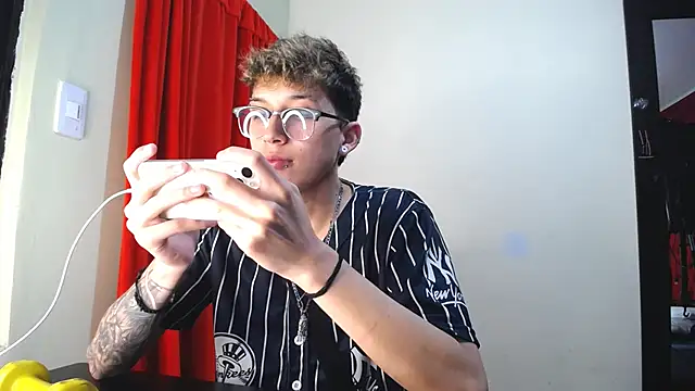 Snapshot of _Thomas_hot_ chatting on 30, 1, 2025 Thomas hot online show from 30, 1, 2025