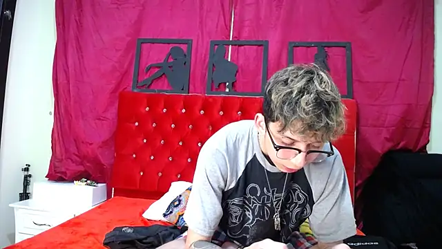 Snapshot of _Thomas_hot_ chatting on 15, 2, 2025 Thomas hot online show from 15, 2, 2025