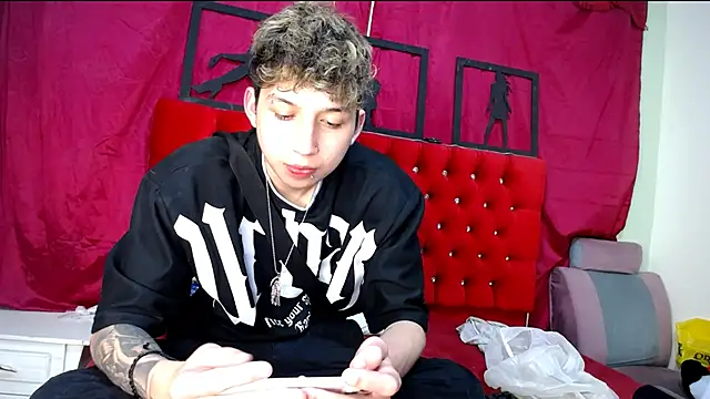 Snapshot of _Thomas_hot_ chatting on 26, 2, 2025 Thomas hot online show from 26, 2, 2025