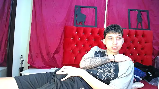 Snapshot of _Thomas_hot_ chatting on 9, 3, 2025 Thomas hot online show from 9, 3, 2025