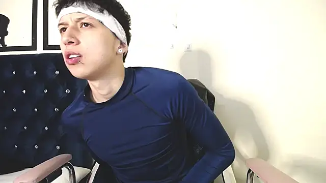 Snapshot of _Thomas_hot_ chatting on 3, 10, 2025 Thomas hot online show from 3, 10, 2025