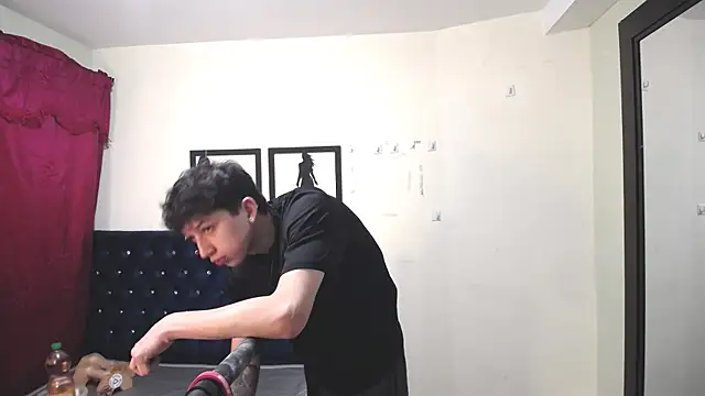 Snapshot of _Thomas_hot_ chatting on 6, 11, 2025 Thomas hot online show from 6, 11, 2025