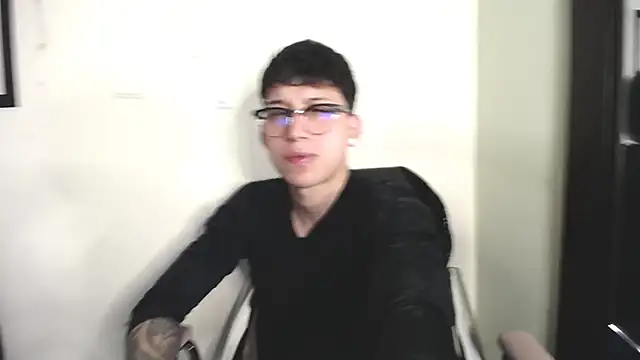 Snapshot of _Thomas_hot_ chatting on 26, 11, 2025 Thomas hot online show from 26, 11, 2025