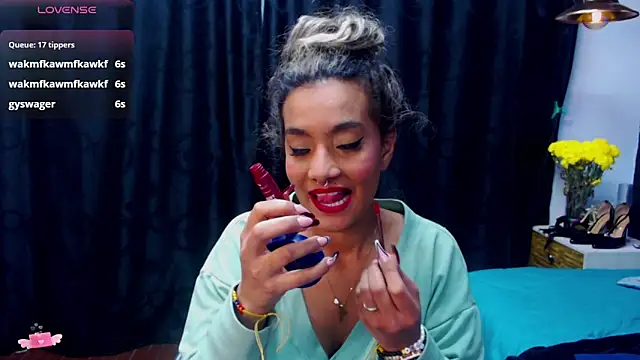 megan collins96 online show from 31, 12, 2024