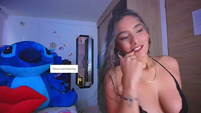 Snapshot of megan_collins96 chatting on 9, 6, 2026 megan collins96 online show from 9, 6, 2026
