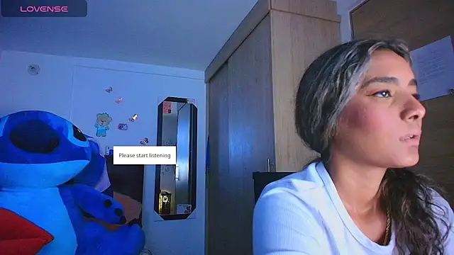 Snapshot of megan_collins96 chatting on 11, 6, 2026 megan collins96 online show from 11, 6, 2026