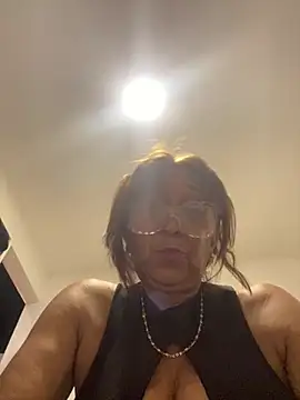 SWEET LOVER01 online show from 9, 4, 2026