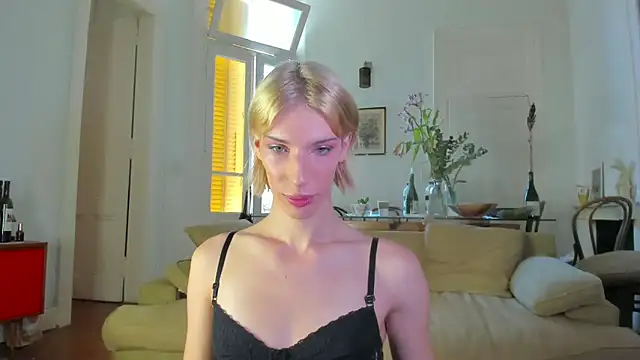 AliceSnowCatt online show from 4, 12, 2025