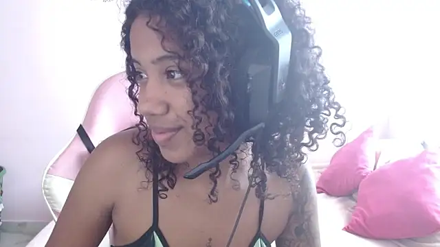 TiffanyRoouse online show from 1, 1, 2025