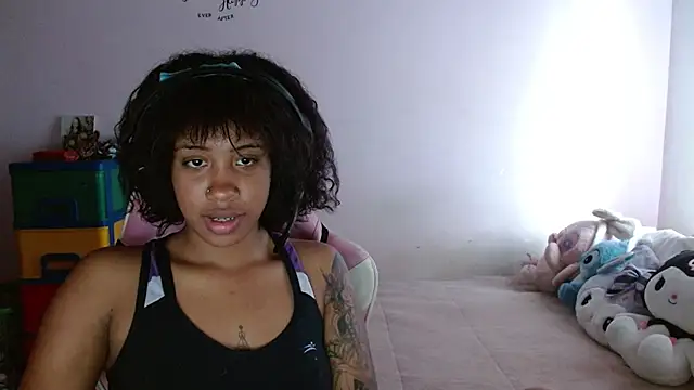 TiffanyRoouse online show from 15, 10, 2025