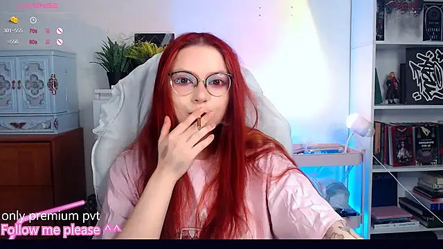 Snapshot of me__hanna chatting on 29, 10, 2025 me hanna online show from 29, 10, 2025