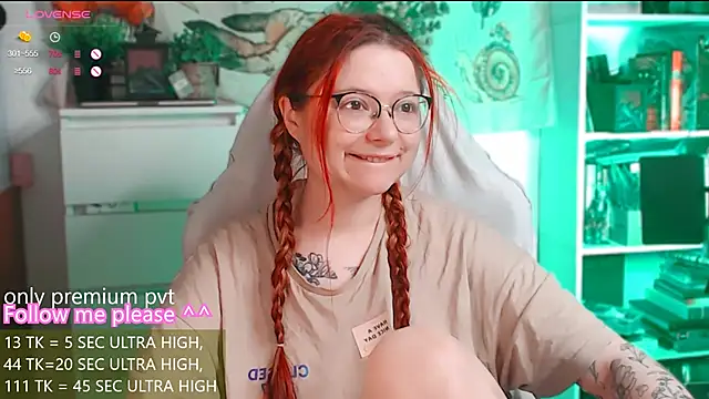 Snapshot of me__hanna chatting on 8, 1, 2026 me hanna online show from 8, 1, 2026