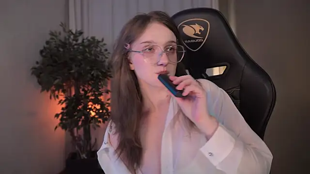 Snapshot of ELLIEJAY chatting on 1, 3, 2025 ELLIEJAY online show from 1, 3, 2025