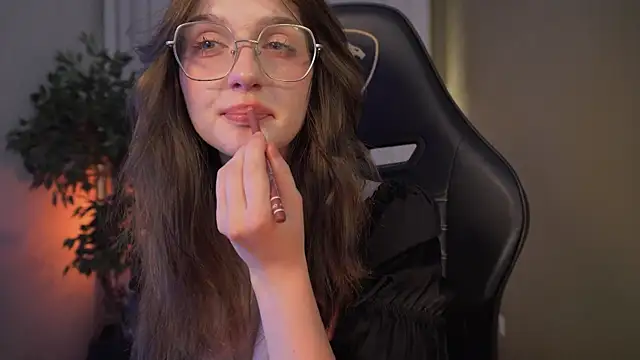 Snapshot of ELLIEJAY chatting on 6, 3, 2025 ELLIEJAY online show from 6, 3, 2025