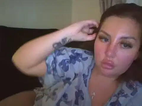 Snapshot of magical_mia chatting on 22, 1, 2025 magical mia online show from 22, 1, 2025