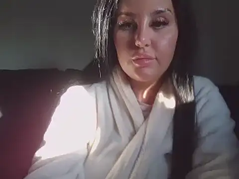 Snapshot of magical_mia chatting on 3, 3, 2025 magical mia online show from 3, 3, 2025