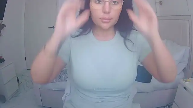 magical mia online show from 27, 4, 2026