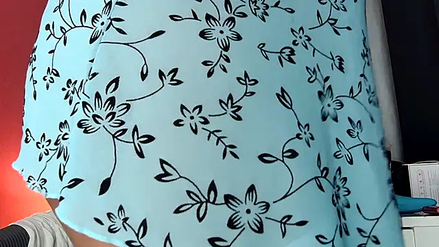 rosesdesiles online show from 12, 2, 2025