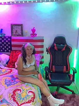 Snapshot of Grandma_Mature23 chatting on 20, 1, 2025 Grandma Mature23 online show from 20, 1, 2025