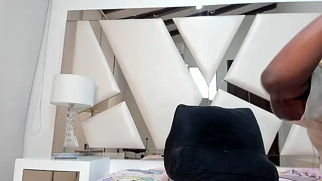 MonicaSchwartz online show from 17, 3, 2025