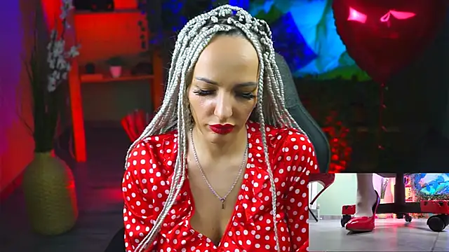 MonicaMaxwel online show from 13, 2, 2025