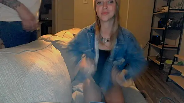 molly witha chance online show from 13, 3, 2025