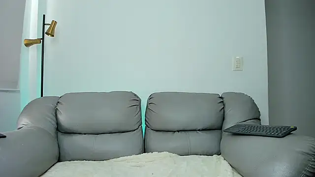 bellacarolainnn online show from 7, 6, 2026