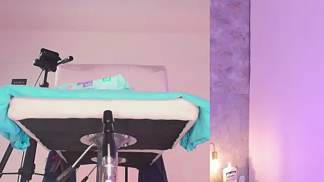 Angelst   online show from 11, 10, 2025