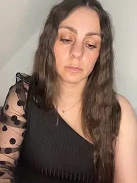 Loella-Rose online show from 29, 4, 2026