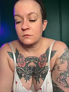 Snapshot of quinnmariexo chatting on 22, 6, 2026 quinnmariexo online show from 22, 6, 2026