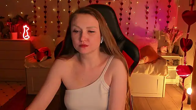 desperatehousewife   online show from 13, 2, 2025