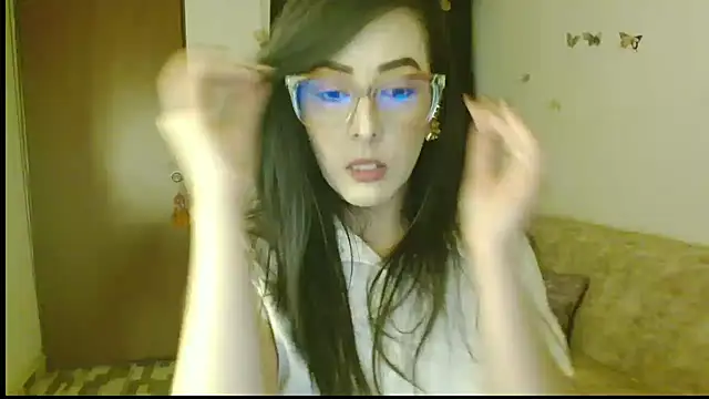 ella peck online show from 19, 4, 2026