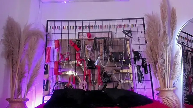 charrlotte quinn online show from 14, 3, 2025