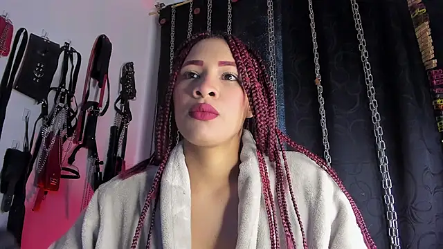 charrlotte quinn online show from 6, 3, 2026