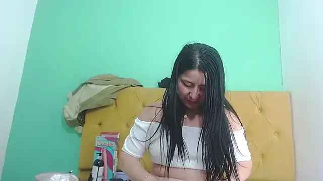 Snapshot of agathacorlincm101 chatting on 17, 1, 2025 agathacorlincm101 online show from 17, 1, 2025