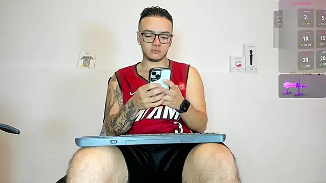 Snapshot of male_pussy chatting on 25, 2, 2025 male pussy online show from 25, 2, 2025