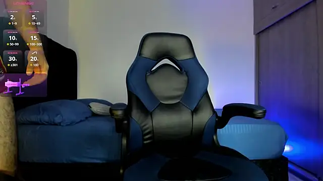 Snapshot of male_pussy chatting on 25, 9, 2025 male pussy online show from 25, 9, 2025