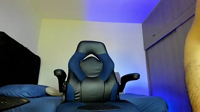 Snapshot of male_pussy chatting on 2, 10, 2025 male pussy online show from 2, 10, 2025