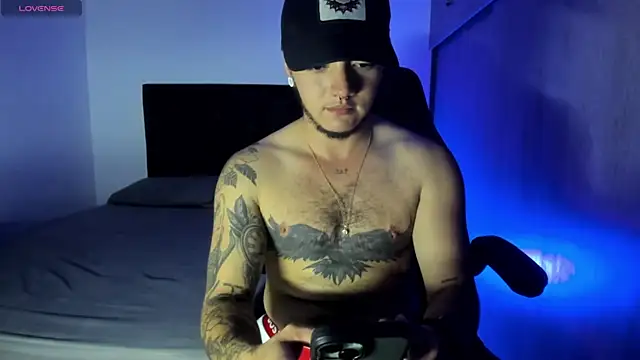 male pussy online show from 16, 4, 2026