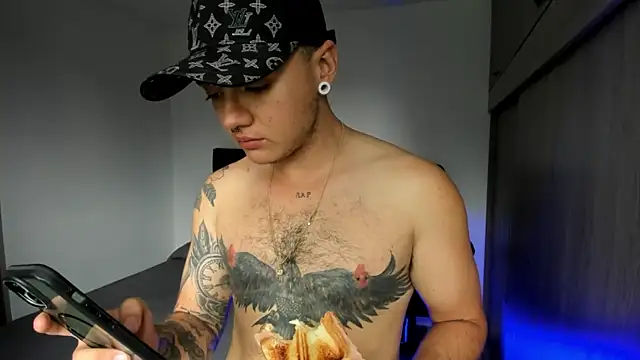 male pussy online show from 24, 4, 2026