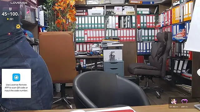 Snapshot of classyladyrellax chatting on 7, 10, 2025 classyladyrellax online show from 7, 10, 2025