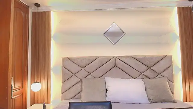 Raquel jones online show from 26, 4, 2026