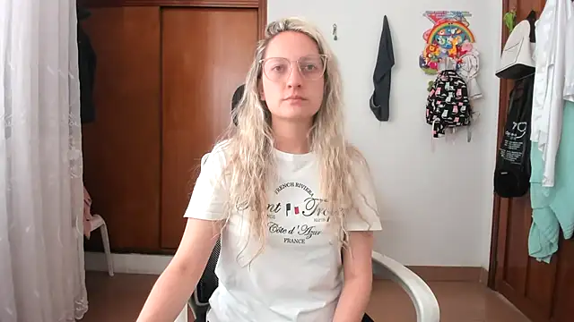 Adele johnsonn1 online show from 20, 11, 2025