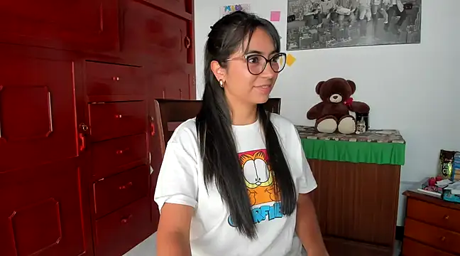 Isabellaa22 1 online show from 17, 1, 2025