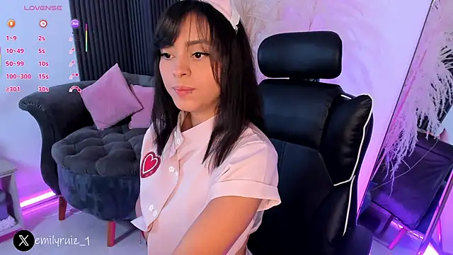 emilyruiz1 online show from 4, 10, 2025